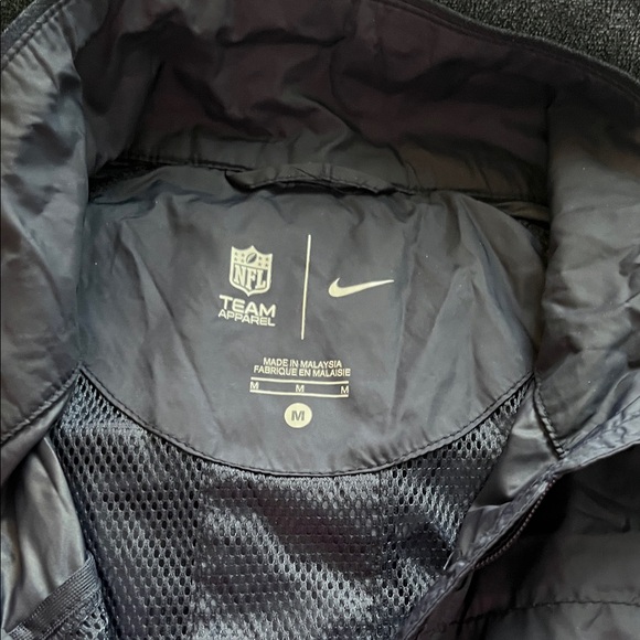 Chicago Bears Navy Blue Windbreaker - Picture 3 of 10